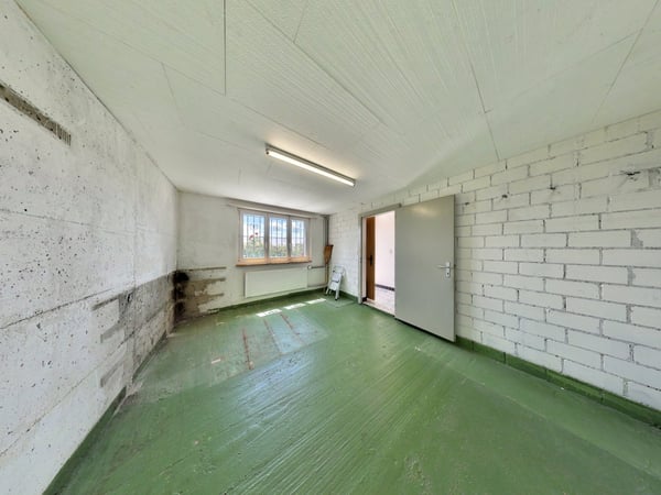 Freistehendes Einfamilienhaus mit traumhafter Fernsicht an sonniger Aussichtslage in Hüttwilen 13