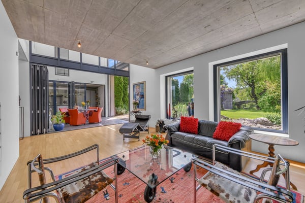 Ein Haus mit klarer Formsprache und starker Präsenz, zögern Sie nicht! 7