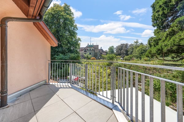 6.5-Zimmer-Reiheneinfamilienhaus an attraktiver Lage mit viel Grünfläche 8