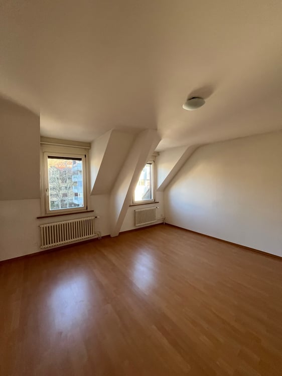 Lichtdurchflütete 3-Zimmer-Wohnung mit Balkon zu vermieten 3