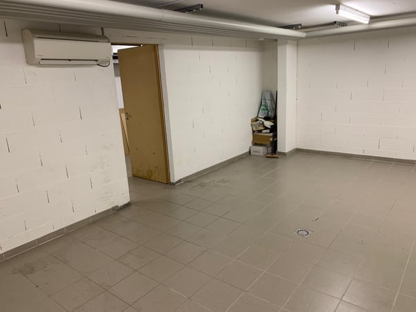 Dépôt à louer à Nyon 2