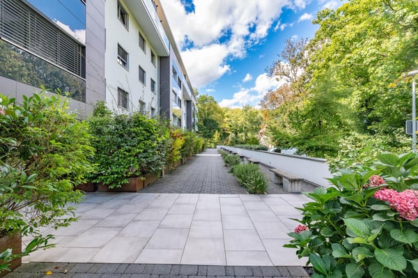 Superbe appartement de 1.5 pièces avec un jardin au centre de Nyon 10