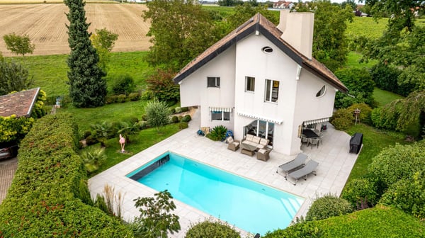 Splendide villa sur les hauts de Nyon 2