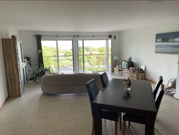 Bel appartement 3 pièces en duplex à Genolier 2