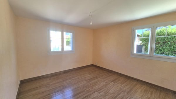 Bel appartement de 3.5 pièces au rez avec jardin à Gingins 8