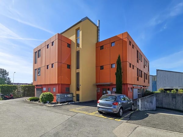 Bureaux à vendre à Nyon 2