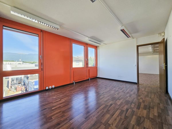 Bureaux à vendre à Nyon 3