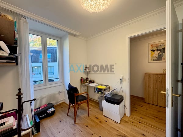 EN EXCLUSIVITÉ, à deux pas du lac avec vue exceptionnelle 10