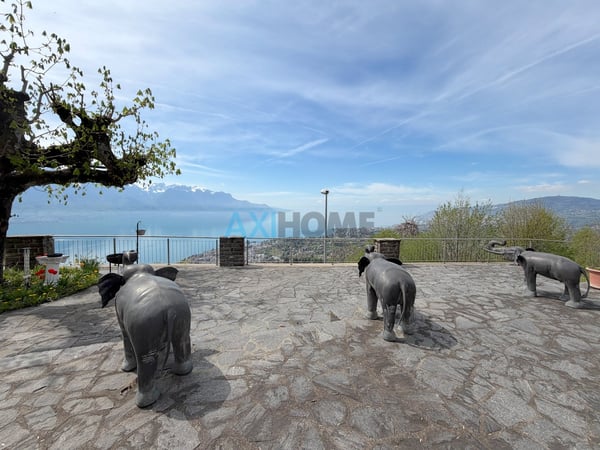 EN EXCLISIVITÉ ! Villa de maître avec vue panoramique sur Montreux 2