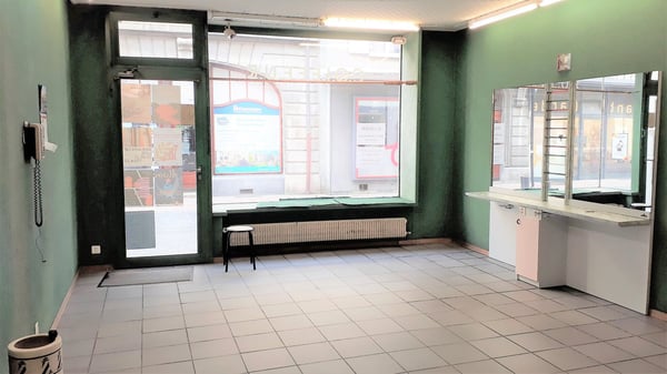 Local commercial salon de coiffure – Martigny 1