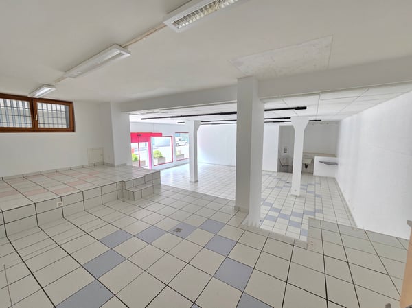 Surface commerciale - Sion - Possibilité location - EXCLUSIVITE 5
