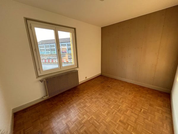 Maison individuelle - Garage - Très grand extérieur 8