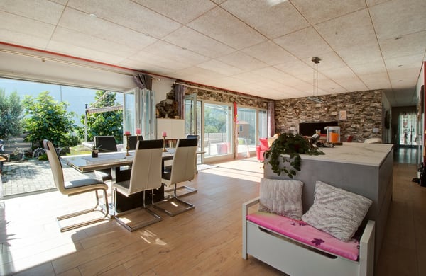Terrasse de 130 m2 – Un seul niveau – nombreuses places de parc 3