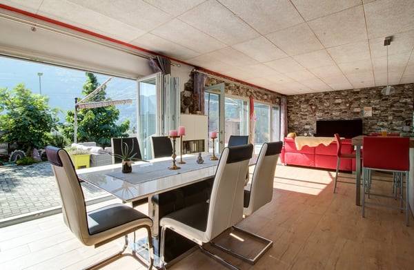 Terrasse de 130 m2 – Un seul niveau – nombreuses places de parc 4
