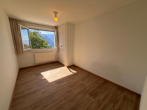 Maison – 5.5 pces – extérieurs – possibilité activité indépendante 9