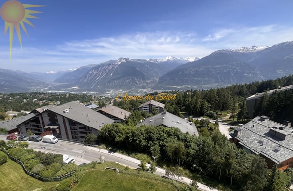 Magnifique appartement de 1.5 pièces en attique, totalement rénové en 2023 ! 3