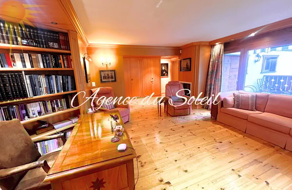 Somptueux lot de 4.5 pièces + 3.5 pièces + chambre de service, jardin, piscine privée au coeur de Crans ! 10