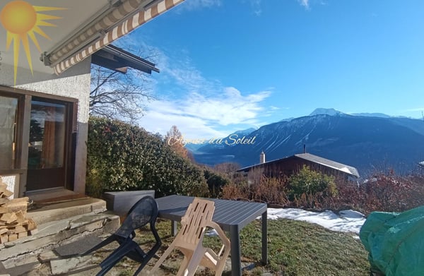 Agréable et vaste maison de 2 appts (4,5 + 2.5 pièces) dans le village de Mollens, à 5 minutes en voiture de Crans-Montana ! 7