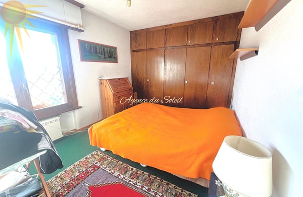 Agréable et vaste maison de 2 appts (4,5 + 2.5 pièces) dans le village de Mollens, à 5 minutes en voiture de Crans-Montana ! 11