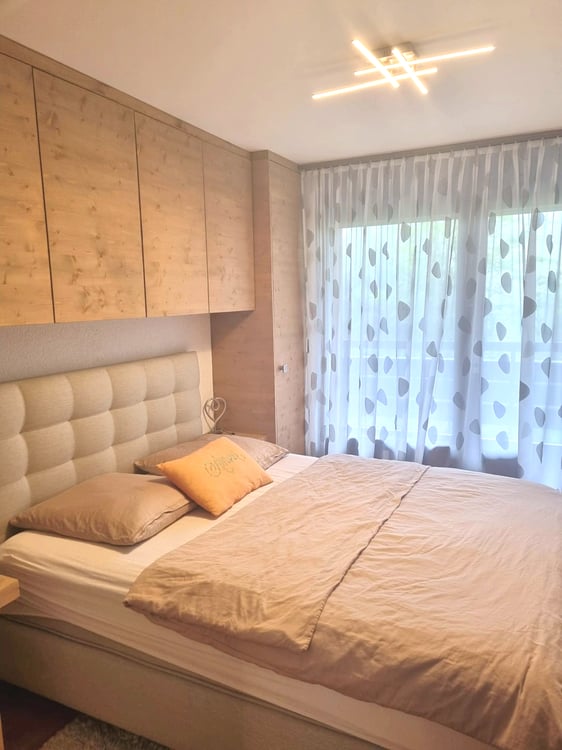 En exclusivité ! Très joli appartement de 1.5 pièces à 1 min du centre de Crans ! 8