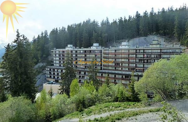 En exclusivité : Très grand studio de 1.5 pièces à quelques pas du centre de Crans ! 13