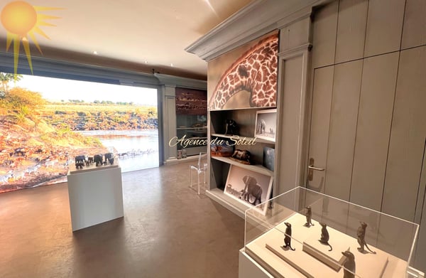 Grand espace commercial de 220 m² en plein coeur de la station ! 3