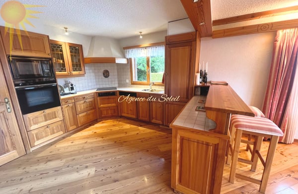En Exclusivité ! Splendide chalet de 8.5 pièces en bordure du golf Ballesteros à Crans ! 6
