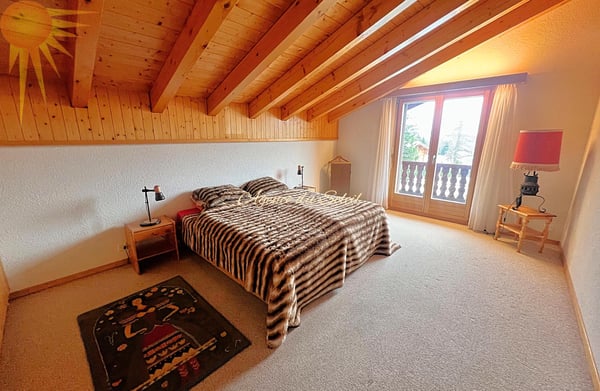 En Exclusivité ! Splendide chalet de 8.5 pièces en bordure du golf Ballesteros à Crans ! 10