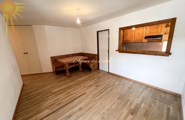 Adorable pied-à-terre de 3.5 pièces à proximité du funiculaire de Montana ! 6