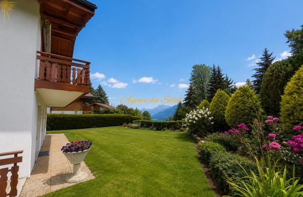 Superbe chalet familiale dans un emplacement privilégié verdoyant et calme à Crans !