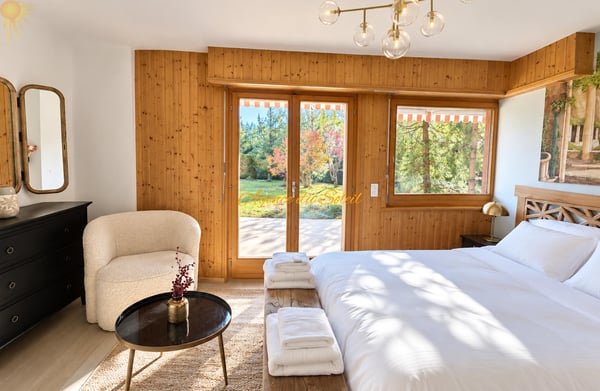 Très beau chalet de 6.5 pièces sur un grand terrain arborisé à Crans ! 9