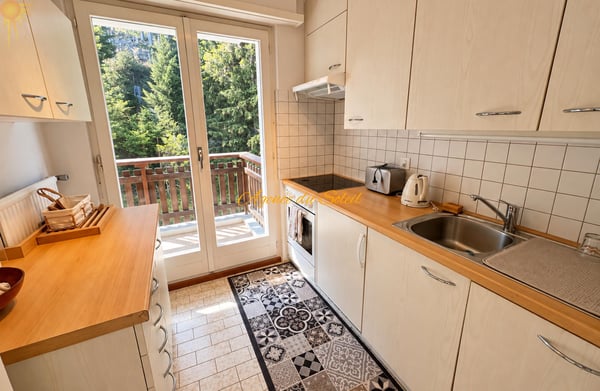 Splendide appartement ski-in/ski-out, traversant d'angle, de 3.5 pièces, à Montana ! 5