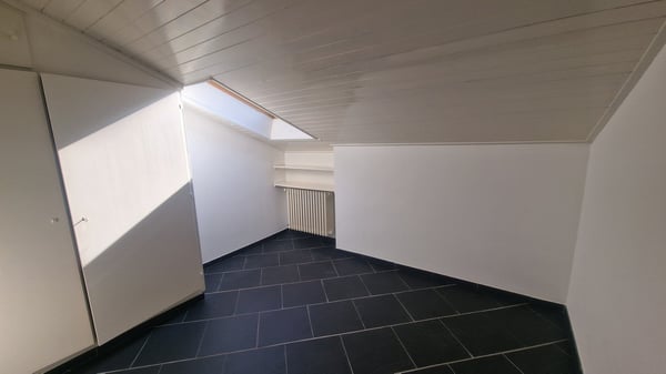 ROMANTICO E CONFORTEVOLE APP.TO 1.5 LOCALI MANSARDATO 11