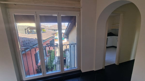 ROMANTICO E CONFORTEVOLE APP.TO 1.5 LOCALI MANSARDATO 8