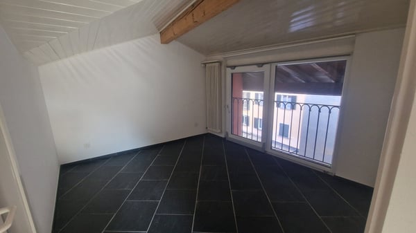 ROMANTICO E CONFORTEVOLE APP.TO 1.5 LOCALI MANSARDATO 12