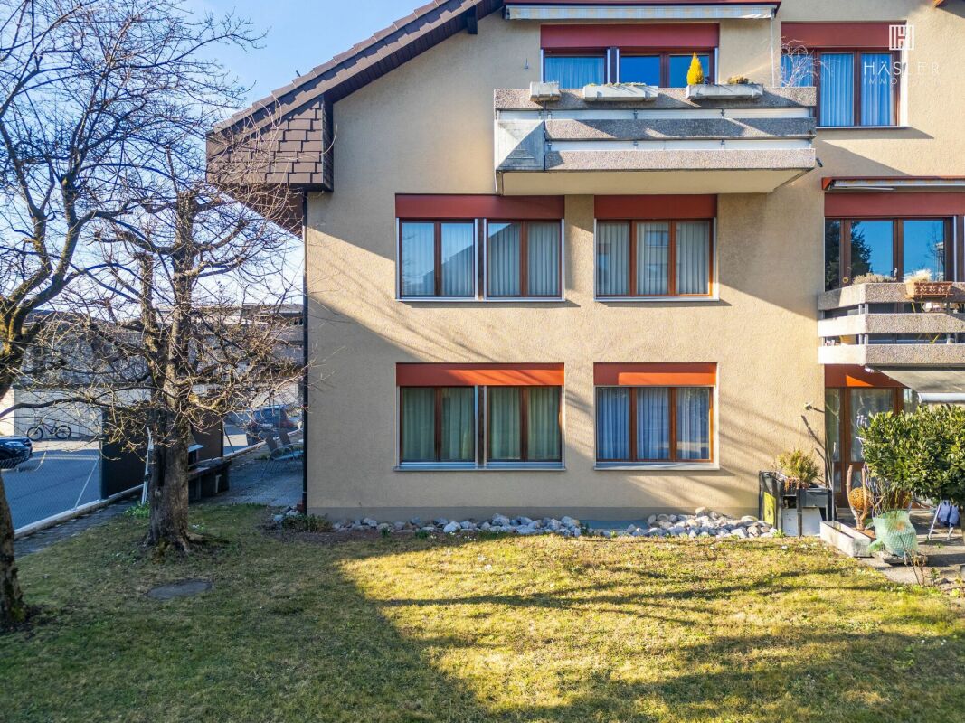 Well-maintained 4.5-room apartment near the lake