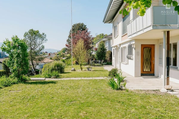 2-Familienhaus mit Panoramablick auf Thunersee und Alpenkette 5