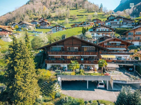 Grosszügige 4½-Zi-Dachwohnung mit See- und Bergsicht 4