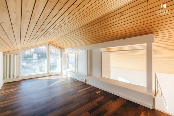Moderne 4½-Zimmer-Maisonette-Wohnung am rechten Thunerseeufer 8