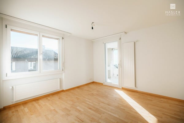 Moderne 4½-Zimmer-Maisonette-Wohnung am rechten Thunerseeufer 9