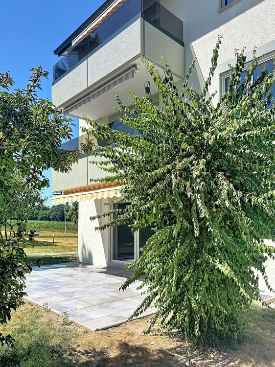 Très bel appartement rénové de 3.5 pces avec jardin 4