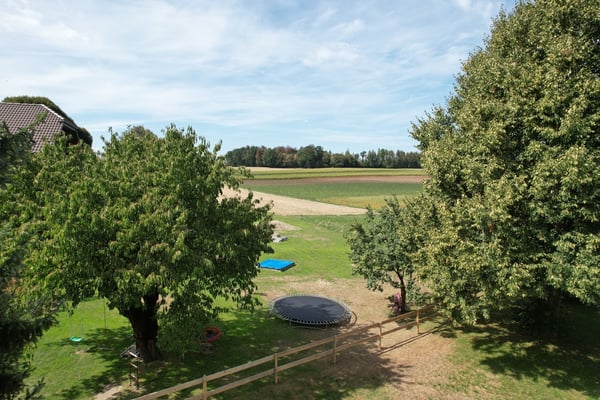 ENTRE MORAT ET FRIBOURG Appartement rénové de 4.5 pces avec jardin 7