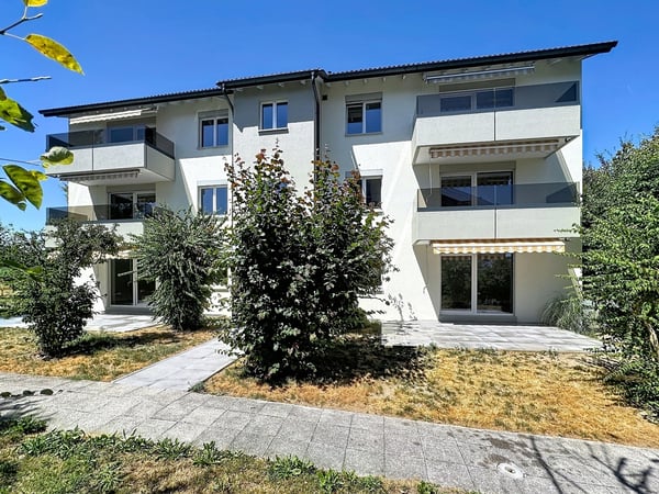 Très bel appartement rénové de 3.5 pces avec balcon 2