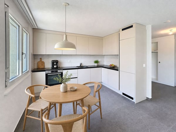Très bel appartement rénové de 3.5 pces avec balcon 7