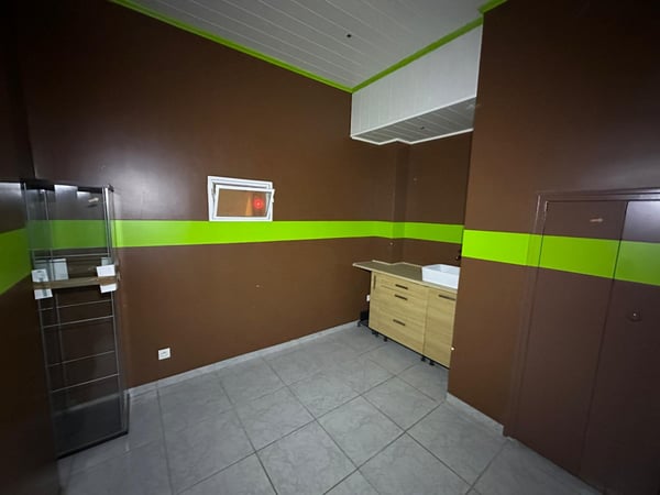 Local commercial situé a Annemasse 9