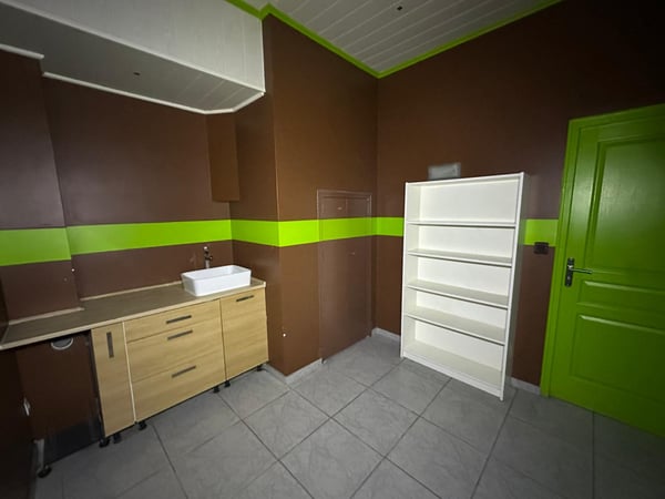 Local commercial situé a Annemasse 8