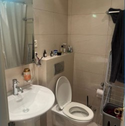 Nous vous proposons un grand studio aux Pâquis 5