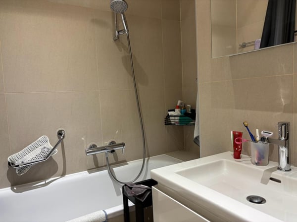 Magnifique et récent 1 pièces, hyper-centre de Genève 8