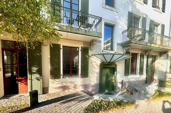 GENEVE - BUREAUX A LOUER DANS UN IMMEUBLE DE CARACTERE 12