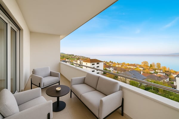 Vue lac panoramique 180° – Appartement meublé d’exception 1